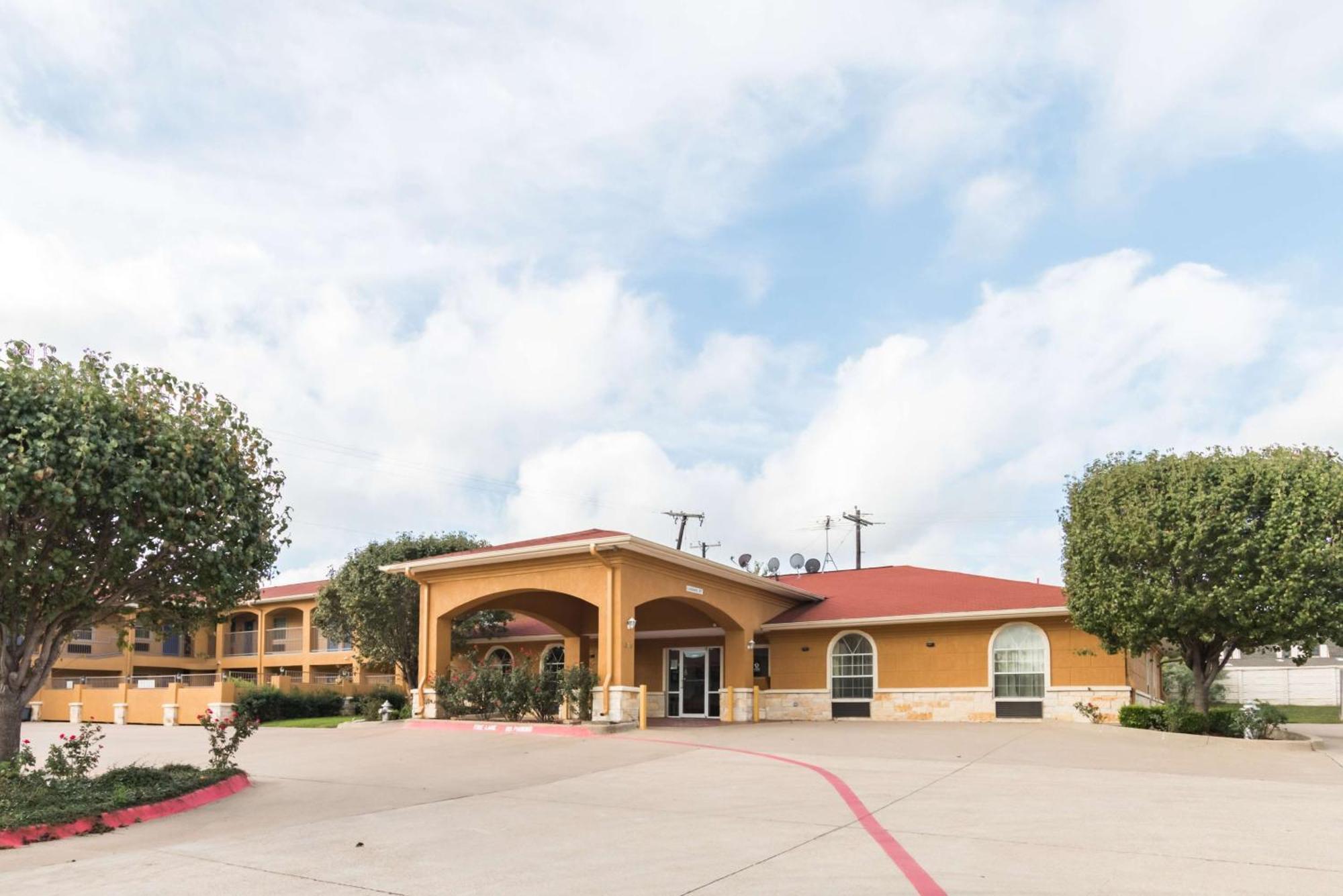 Motel 6 Alvarado Tx Dış mekan fotoğraf